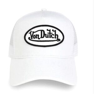 NWT VON NWT VON DUTCH WHITE AND
BLACK TRUCKER HAT